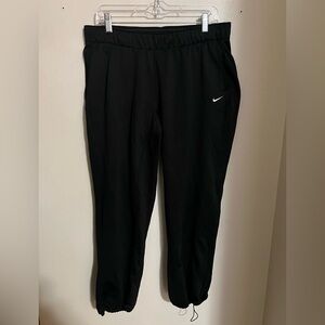 NIKE Classic Therma Fit Casual Athletic Athleisure Joggers Black White Men's L